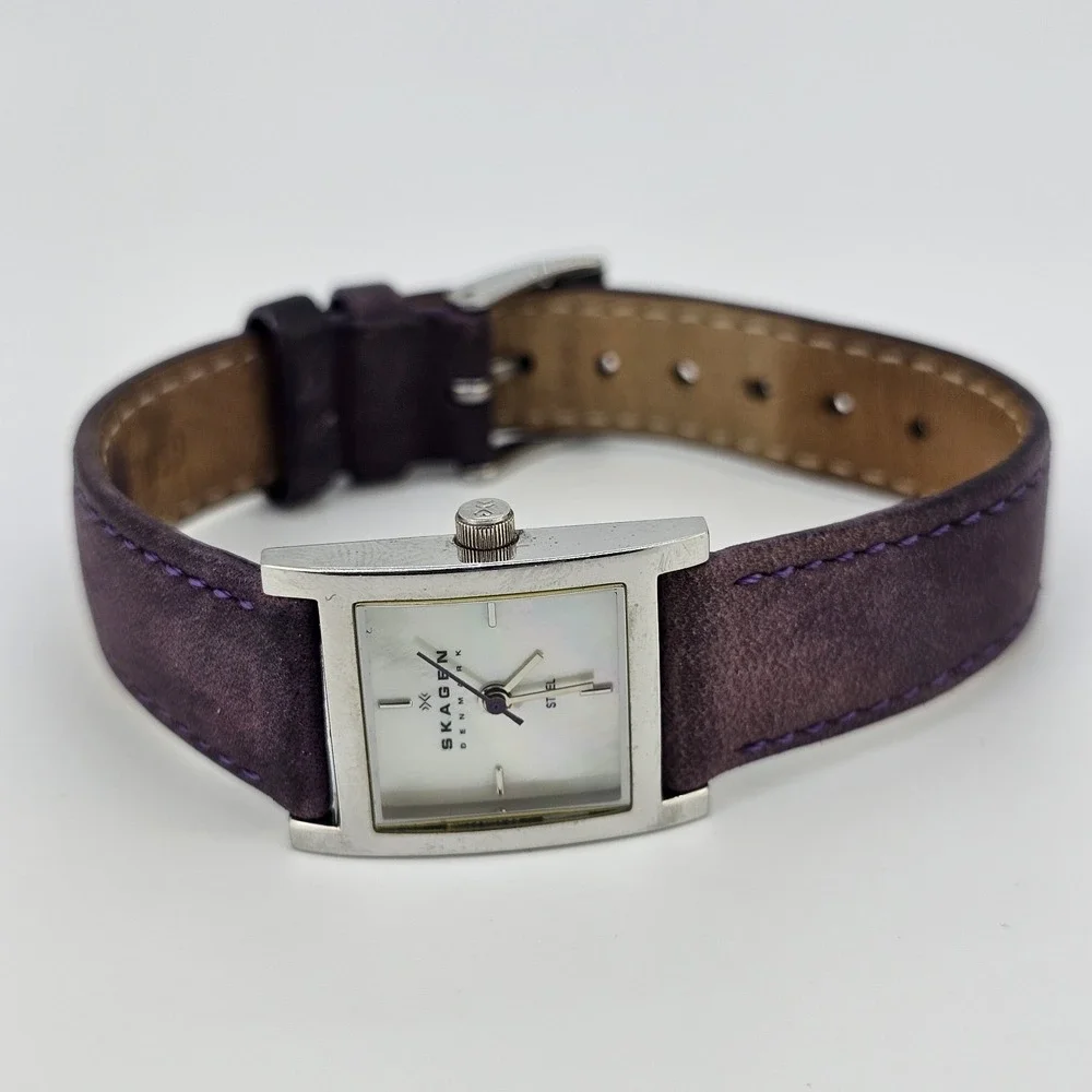 Skagen Women's Watch 20MM MOP Gray Dial Light Purple‎ Leather Bands New Battery